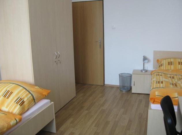 Uninova Hostel Bratislava Quarto foto